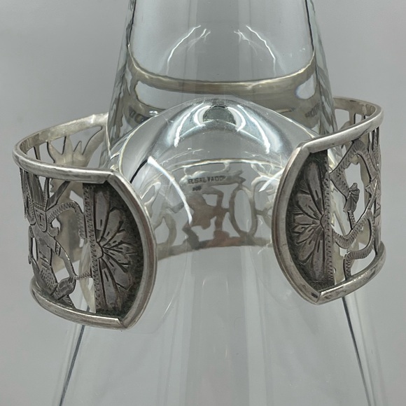 Vintage El Salvador 900 Sterling Silver Cuff Bracelet Cutout Dancer Motif - Picture 4 of 8